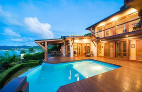 Amazing Whitsunday Views at High Tide Cannonvale